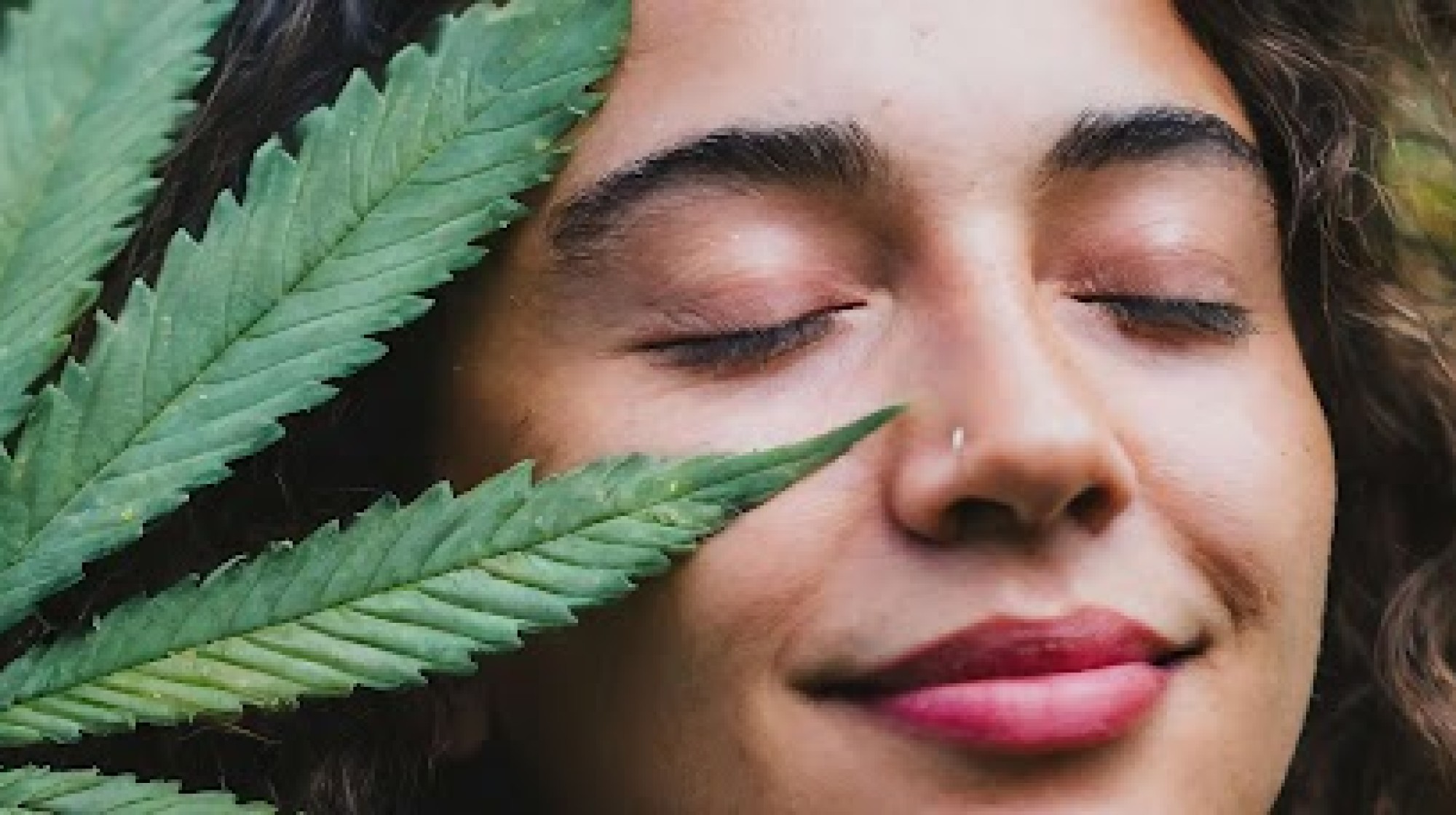 Desejamos o bem-estar e o equilíbrio da Cannabis para todas as mulheres!